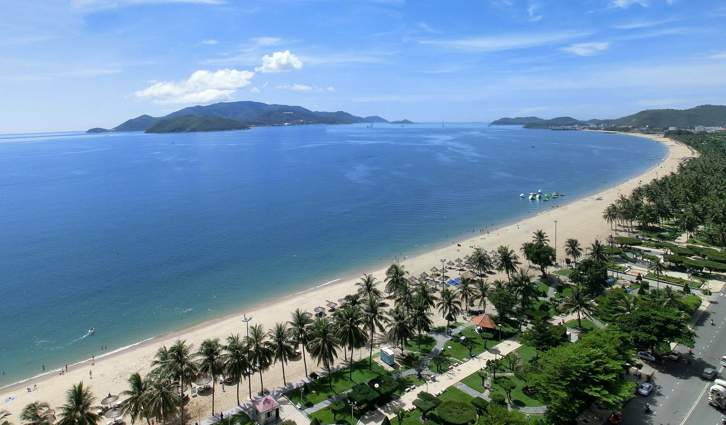 Bãi biển Trần Phú - Nha Trang